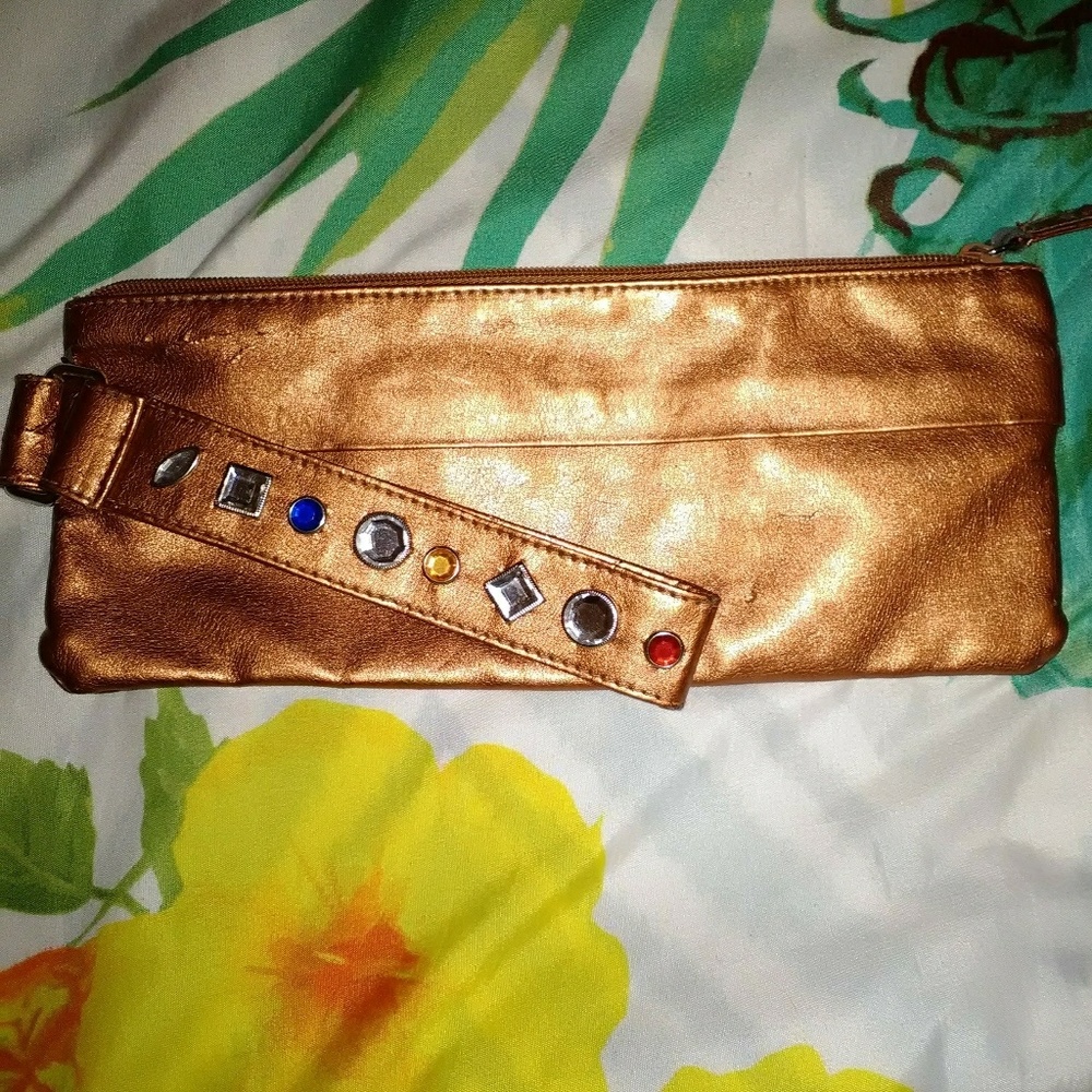 Wrislet Purse